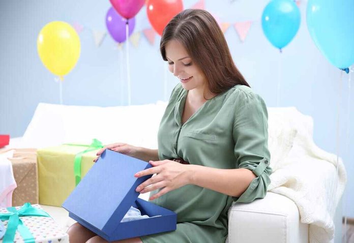 Mistakes To Avoid When Giving Gifts To New Mums