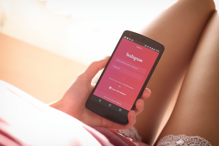 Smihub Review – Excellent Instagram Viewer and Downloader