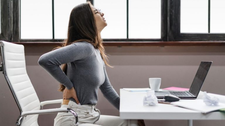 <a></a>Neck and Back Pain When You’re Working from Home