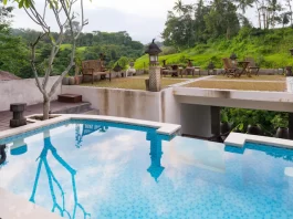 Rocky Point homes with pool