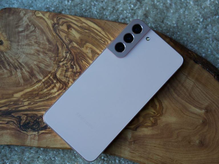 Samsung Galaxy S22 Plus 5G: Just the Right and Best of The Bunch