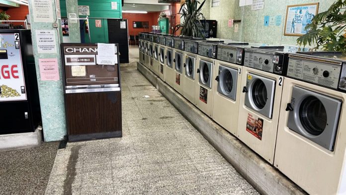 24-Hour Laundromats: A Necessity Or Not?