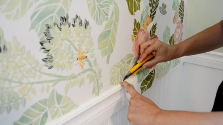 Which Type Of Wallpaper Is The Nicest For Installation?
