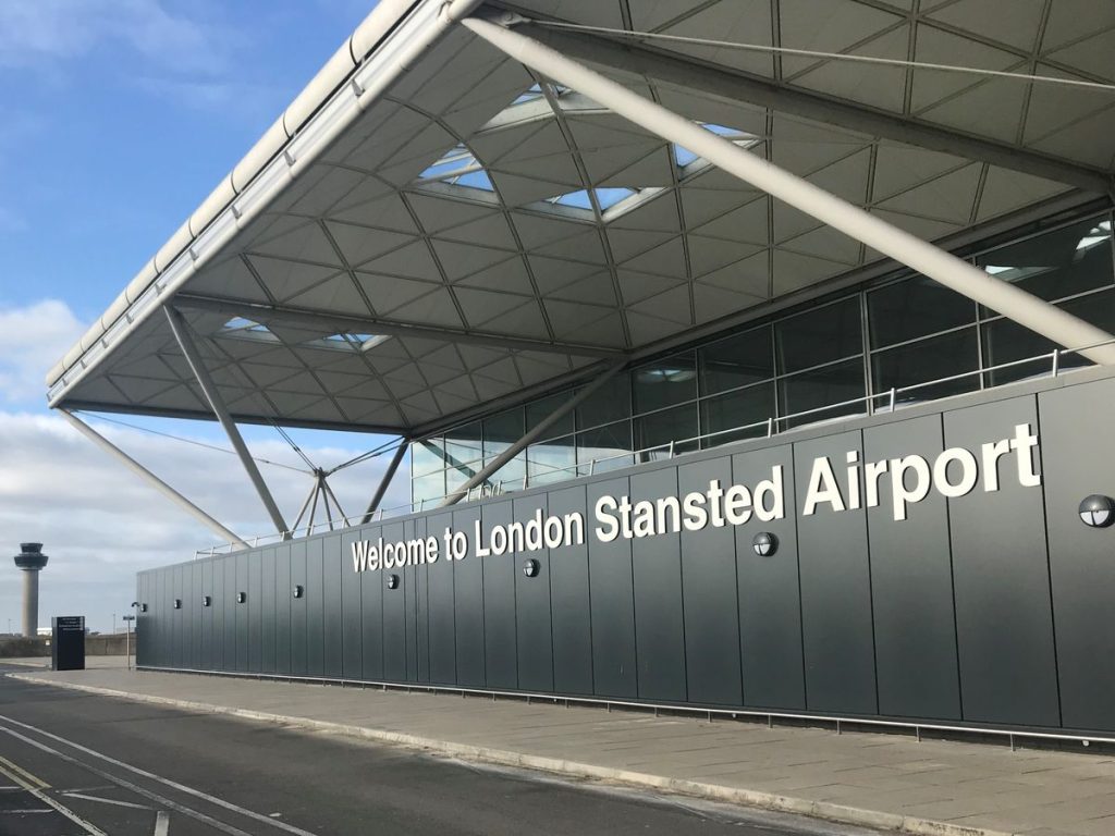 How to Choose London to and from Stansted Airport Transfers?