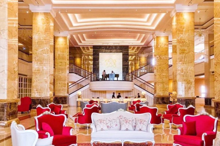 Adimulia Hotel Medan: A Luxurious Stay