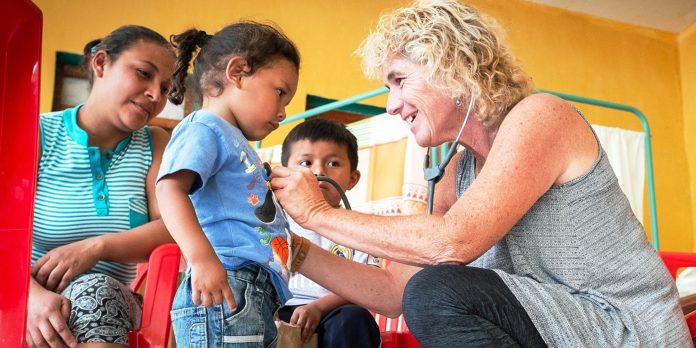 global health volunteers