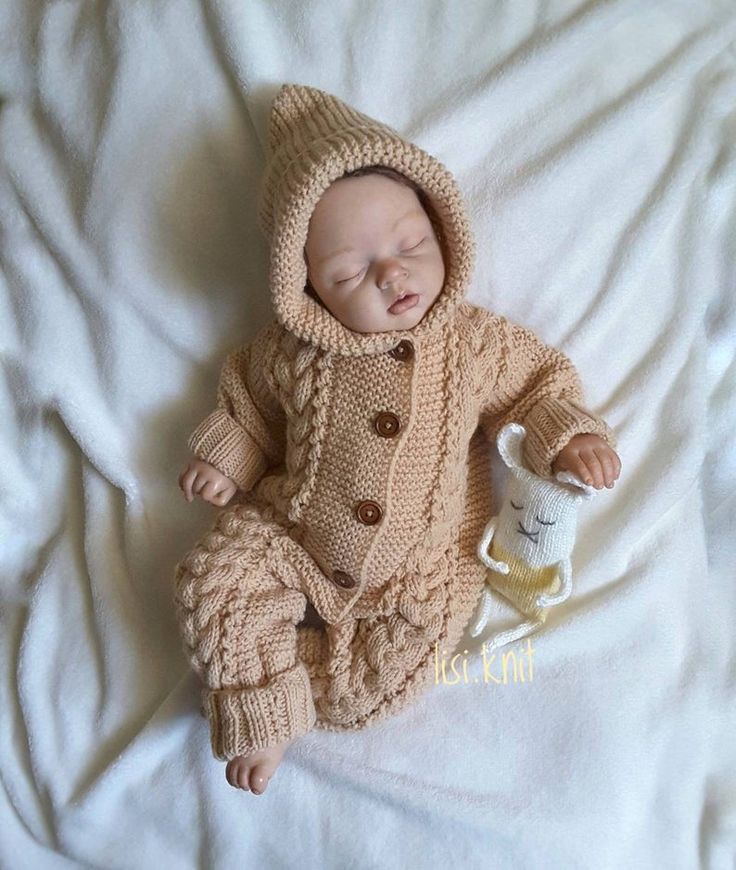 10 Adorable Baby Girl Coming Home Outfits for Her First Day Out