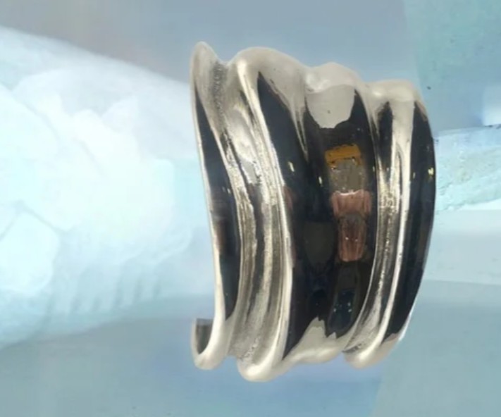 A Guide to Layering: Pairing The Crush Ear Cuff with Sculptural Hoops